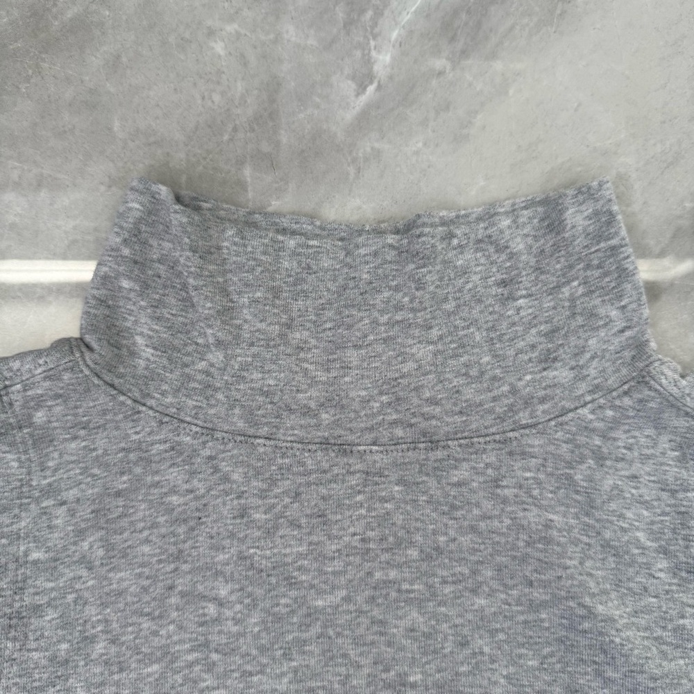 Women’s Calvin Klein Jeans Mock Neck Sleeveless Bodysuit Basic Base Layer XS - Picture 3 of 14